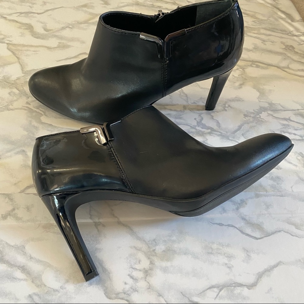 Franco Sarto size 8 black booties